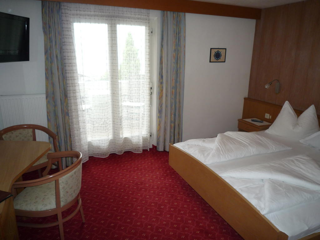 Garni-Hotel Tritscherhof Tirolo Zewnętrze zdjęcie